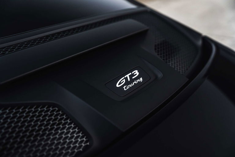 Porsche 992 GT3 Touring