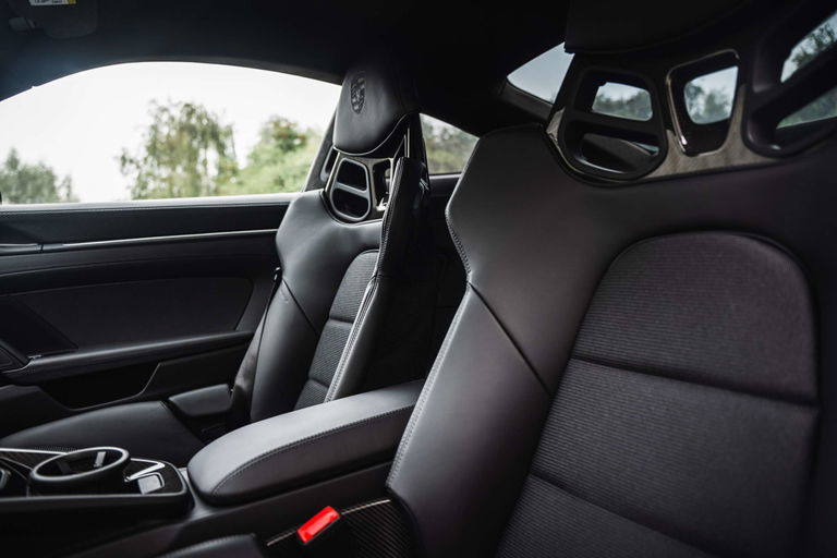 Porsche 992 GT3 Touring