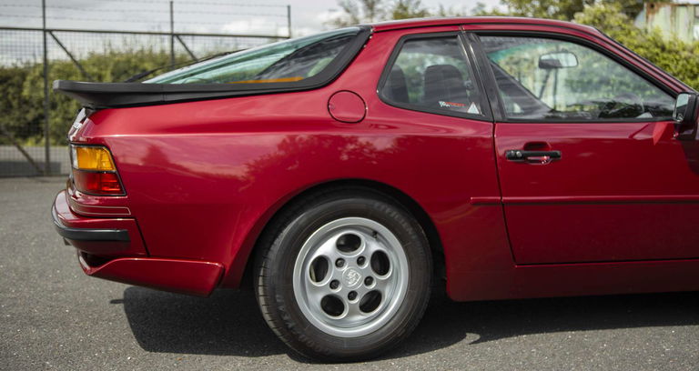 Porsche 944 Coupé