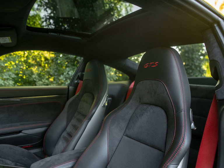 Porsche 991.2 Carrera 4 GTS