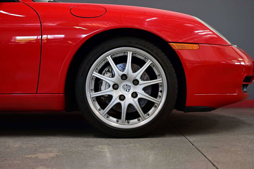 Porsche 996 Carrera 4