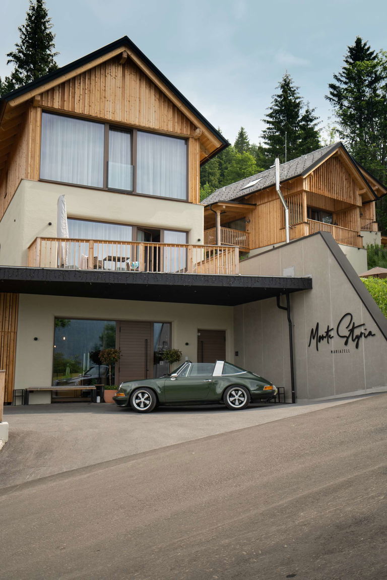 Porsche 911 Backdate