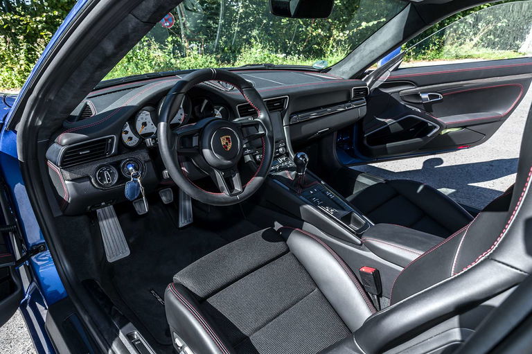 Porsche 991.2 GT3 Touring