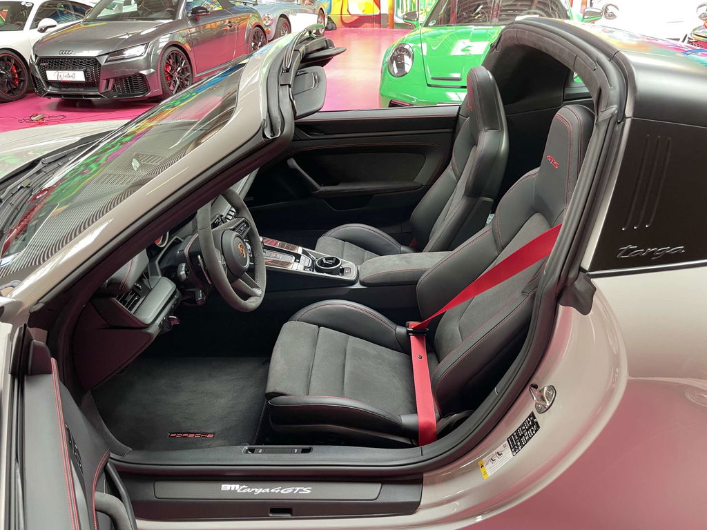 Porsche 992 Targa 4 GTS
