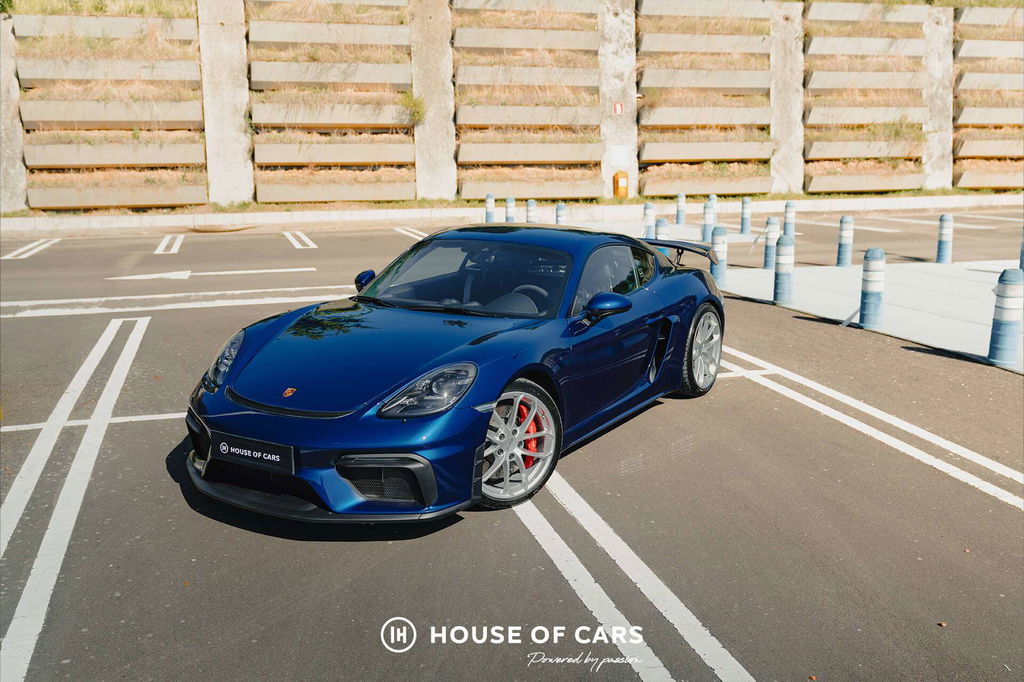 Porsche 718 Cayman GT4