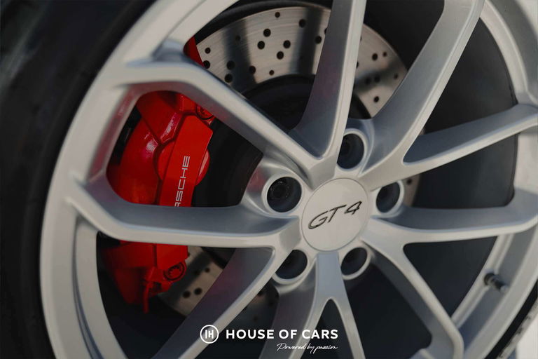 Porsche 718 Cayman GT4