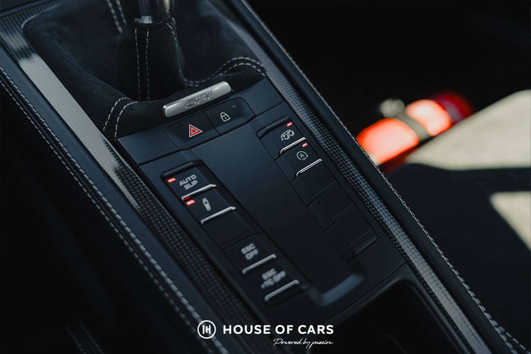 Porsche 718 Cayman GT4