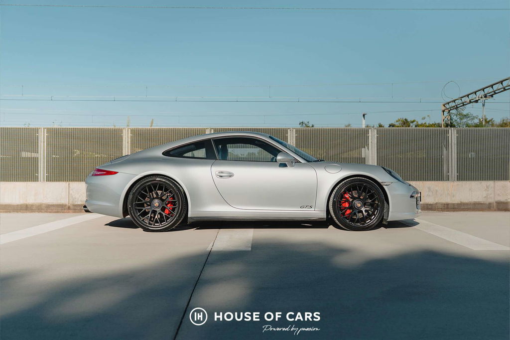 Porsche 991 Carrera 4 GTS