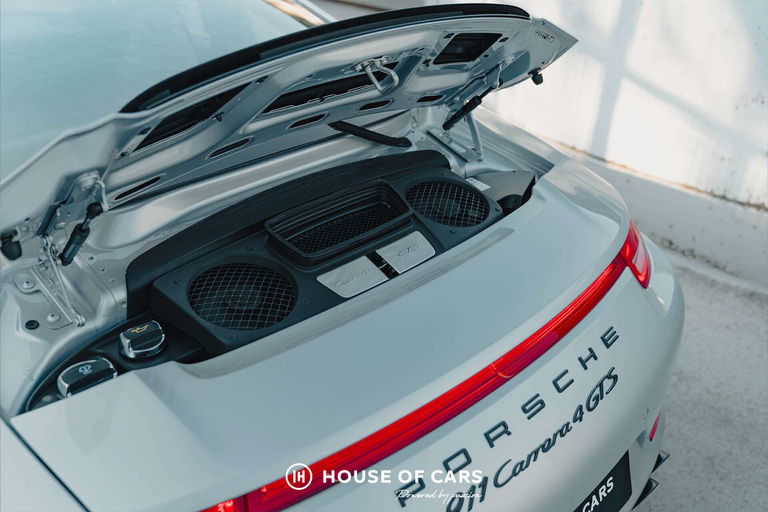 Porsche 991 Carrera 4 GTS