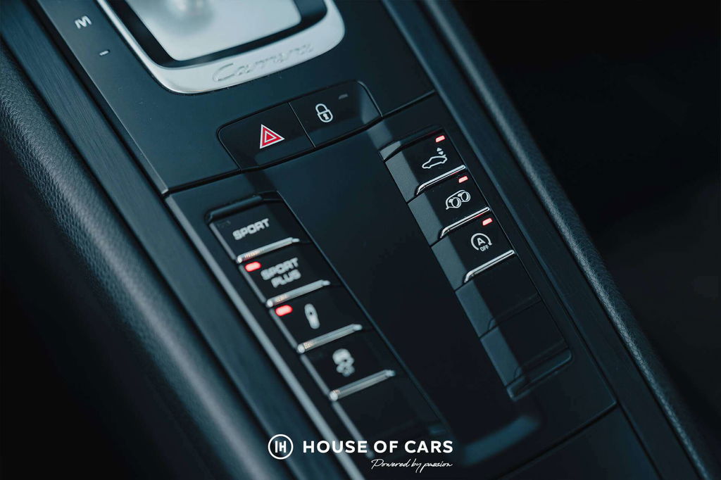 Porsche 991 Carrera 4 GTS