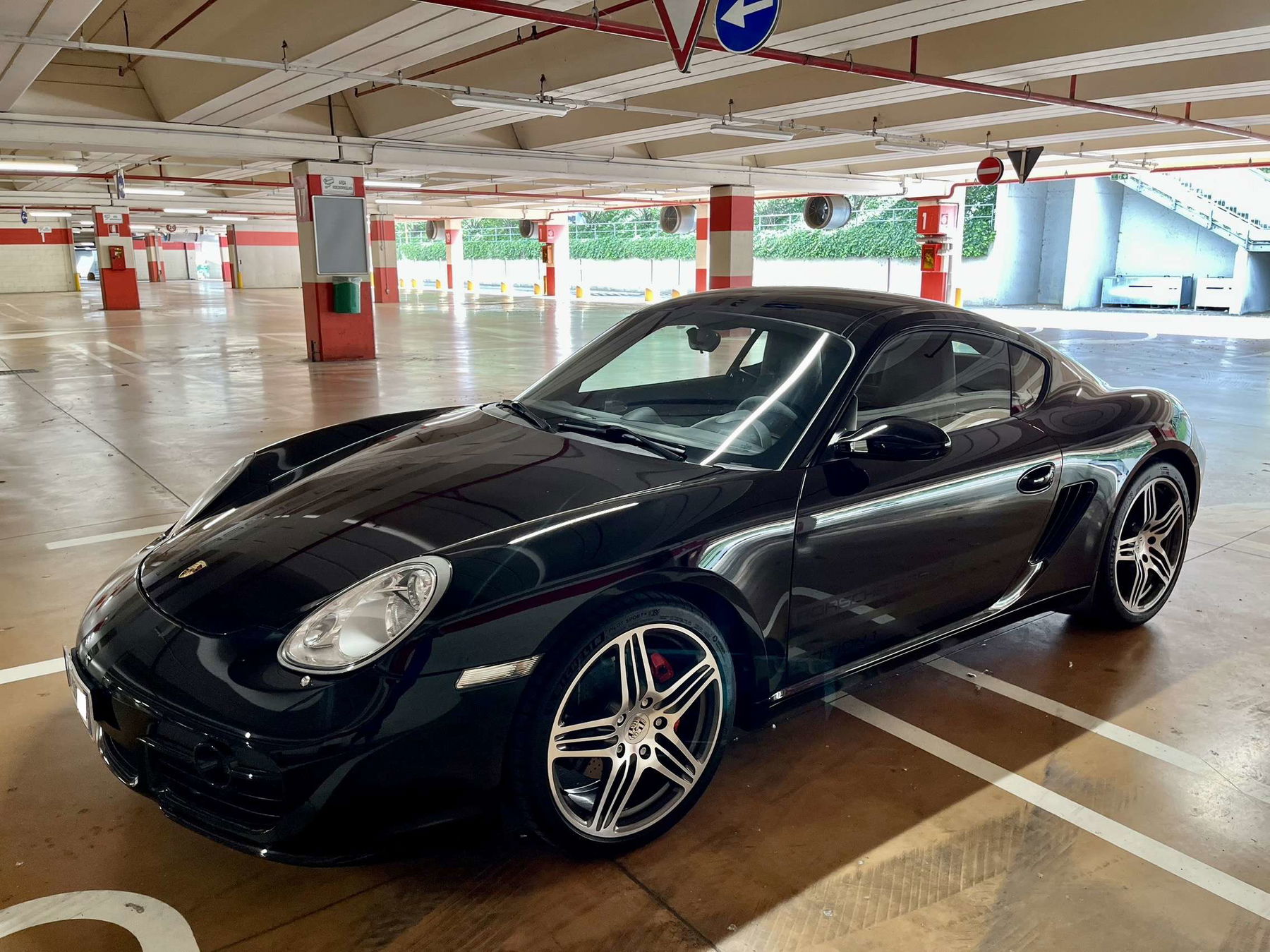 Porsche Cayman S