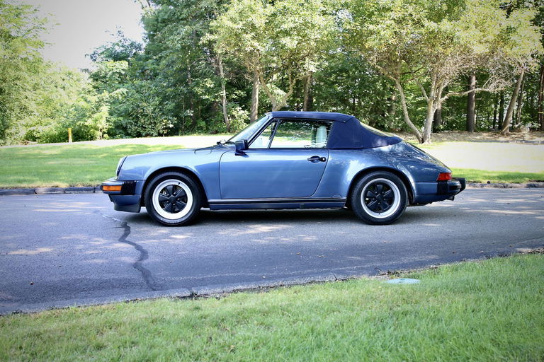 Porsche 911 Carrera 3.2 (US)