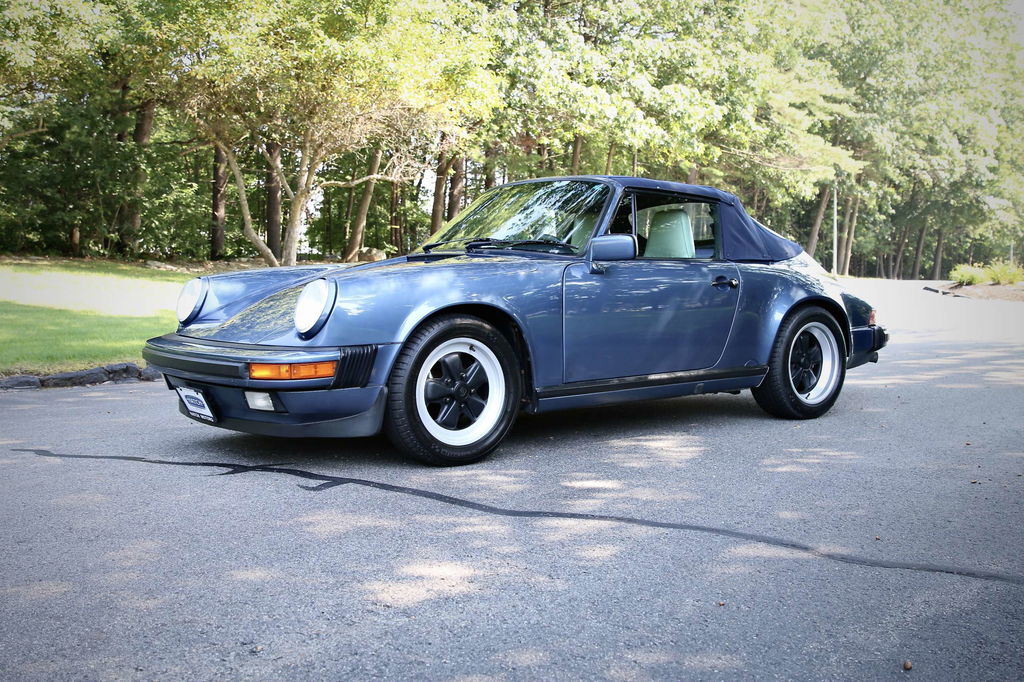 Porsche 911 Carrera 3.2 (US)