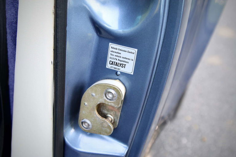 Porsche 911 Carrera 3.2 (US)