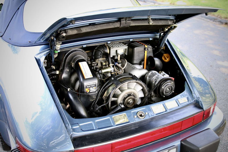 Porsche 911 Carrera 3.2 (US)