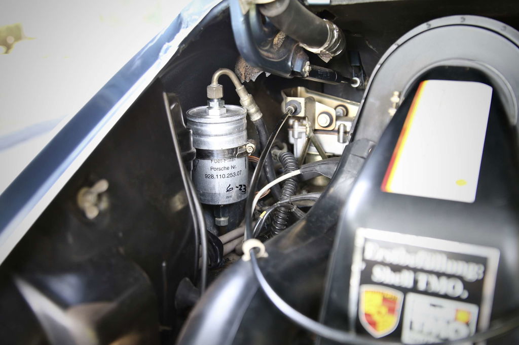 Porsche 911 Carrera 3.2 (US)