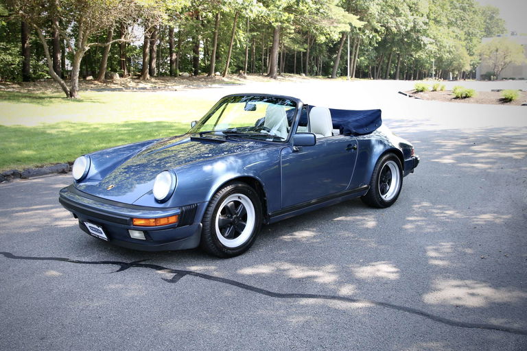 Porsche 911 Carrera 3.2 (US)