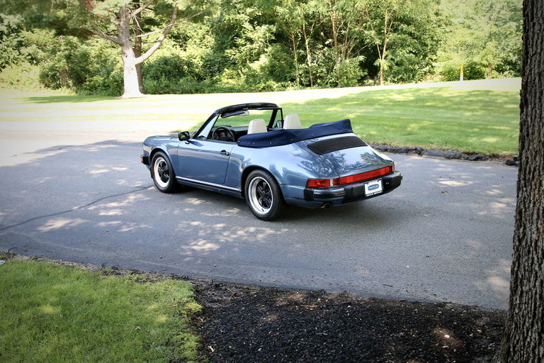 Porsche 911 Carrera 3.2 (US)
