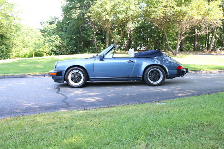 Porsche 911 Carrera 3.2 (US)