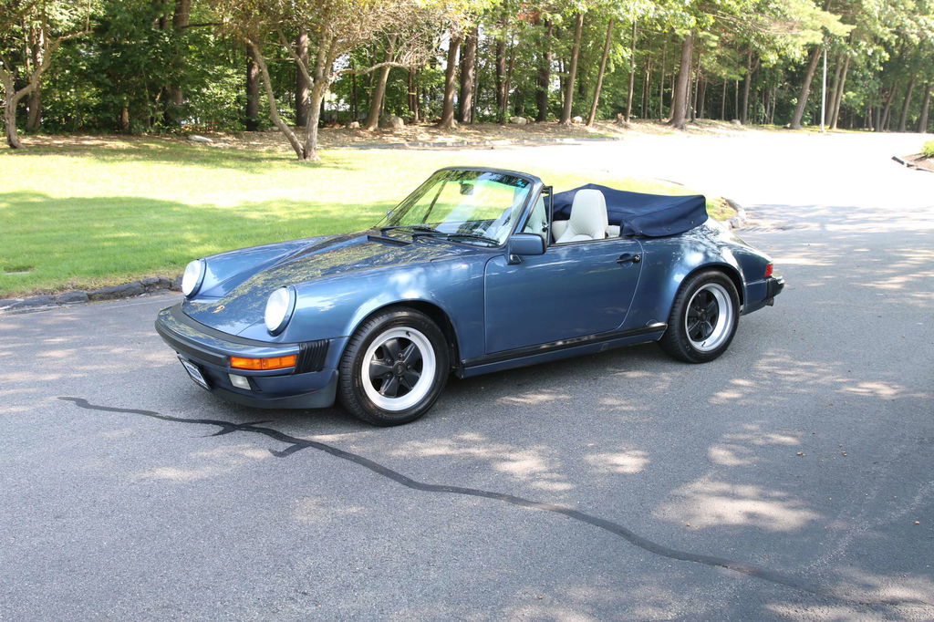 Porsche 911 Carrera 3.2 (US)