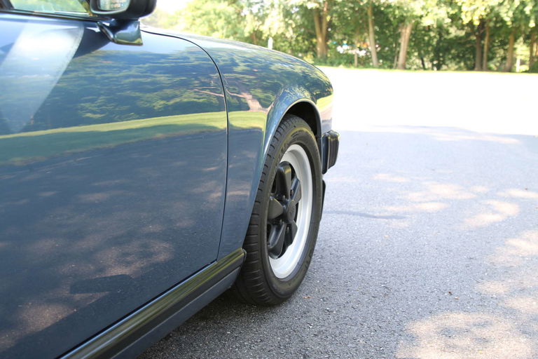 Porsche 911 Carrera 3.2 (US)