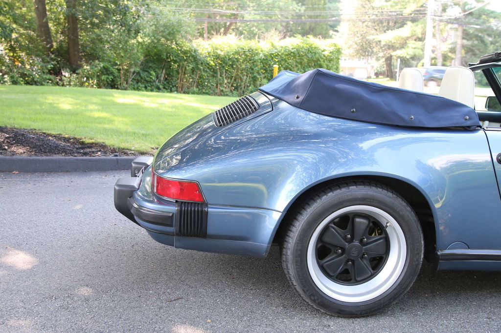 Porsche 911 Carrera 3.2 (US)