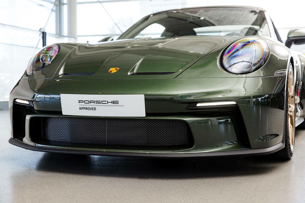 Porsche 992 GT3 Touring