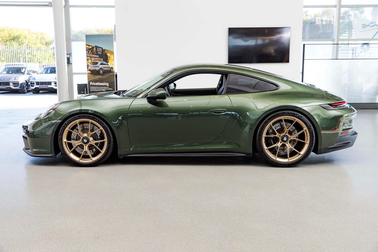 Porsche 992 GT3 Touring