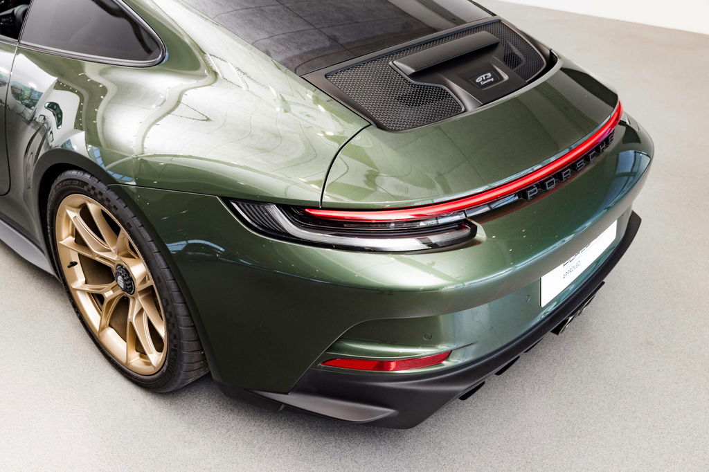 Porsche 992 GT3 Touring