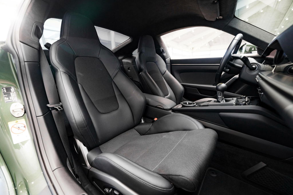 Porsche 992 GT3 Touring