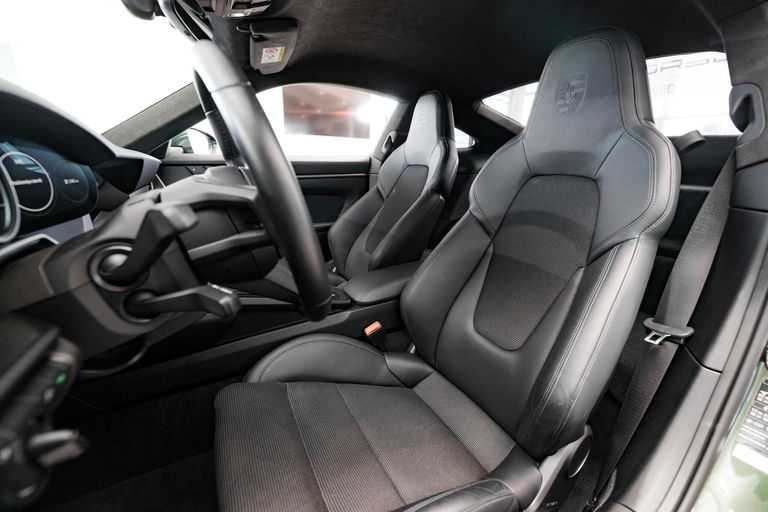 Porsche 992 GT3 Touring