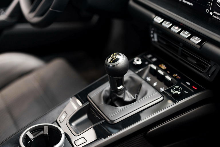 Porsche 992 GT3 Touring