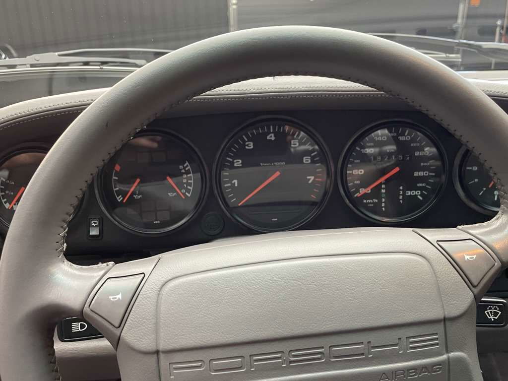 Porsche 964 Carrera 2