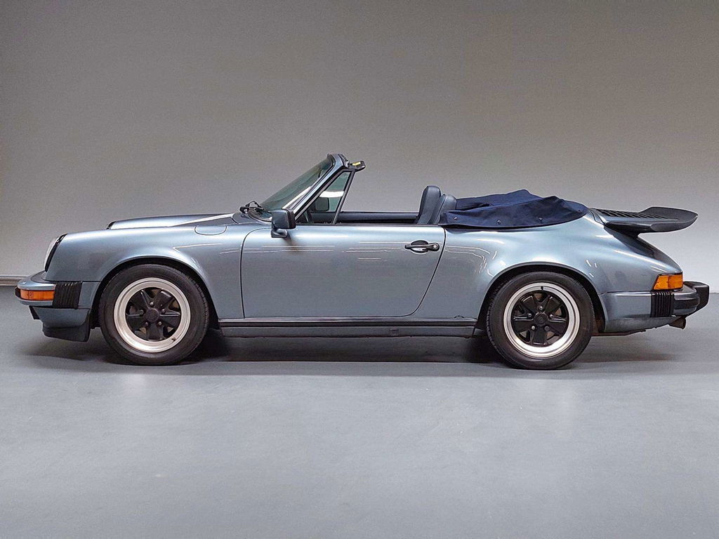 Porsche 911 Carrera 3.2 (US)