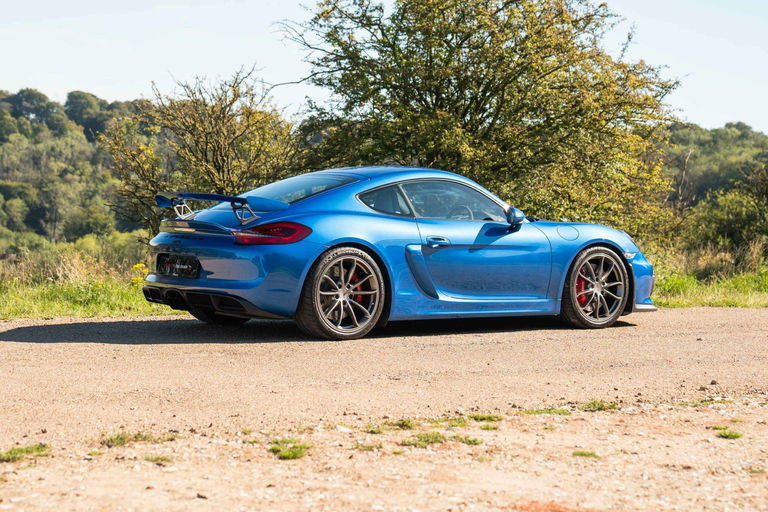 Porsche 981 Cayman GT4