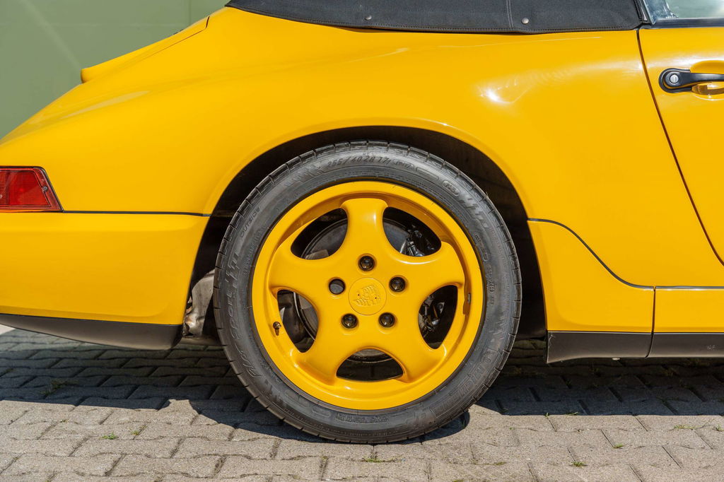 Porsche 964 Carrera 2 Speedster