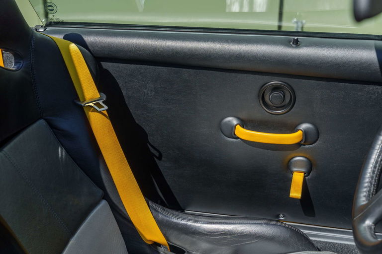 Porsche 964 Carrera 2 Speedster