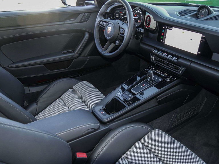 Porsche 992 Edition 50 Jahre Porsche Design