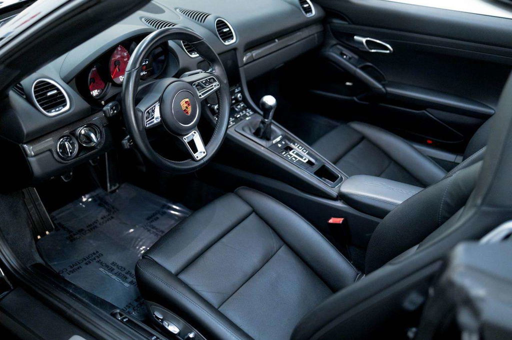 Porsche 718 Boxster S