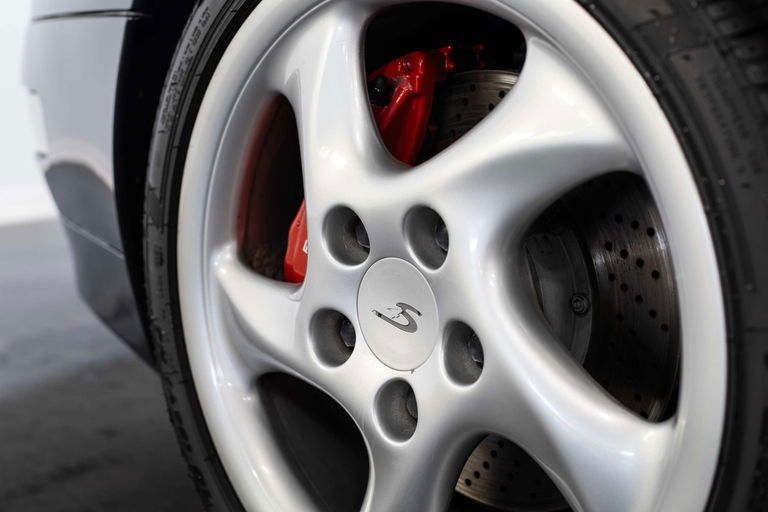 Porsche 993 Carrera 4S