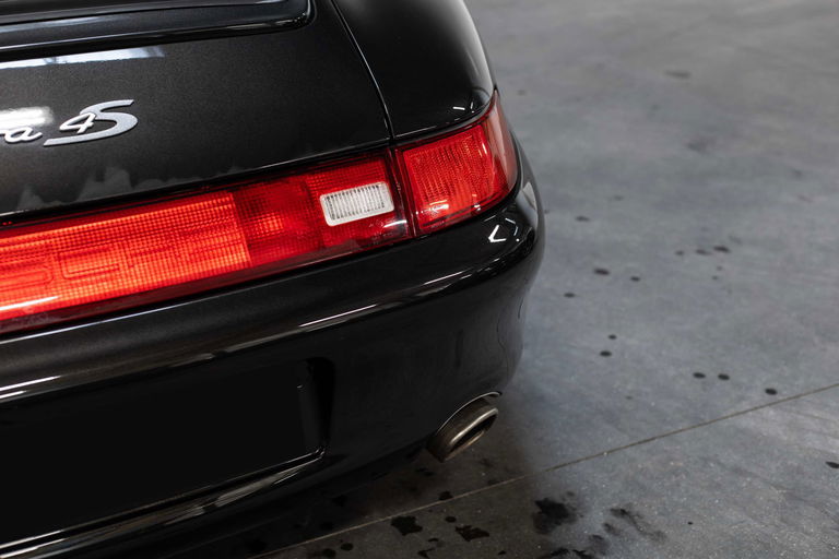 Porsche 993 Carrera 4S