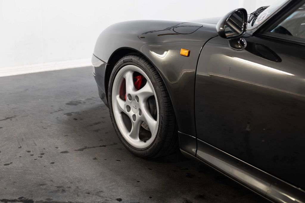 Porsche 993 Carrera 4S