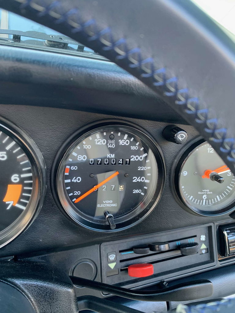Porsche 911 Carrera 3.2