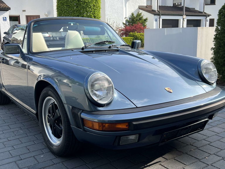 Porsche 911 Carrera 3.2