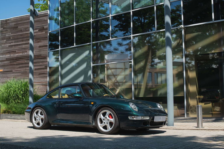 Porsche 993 Carrera 4S