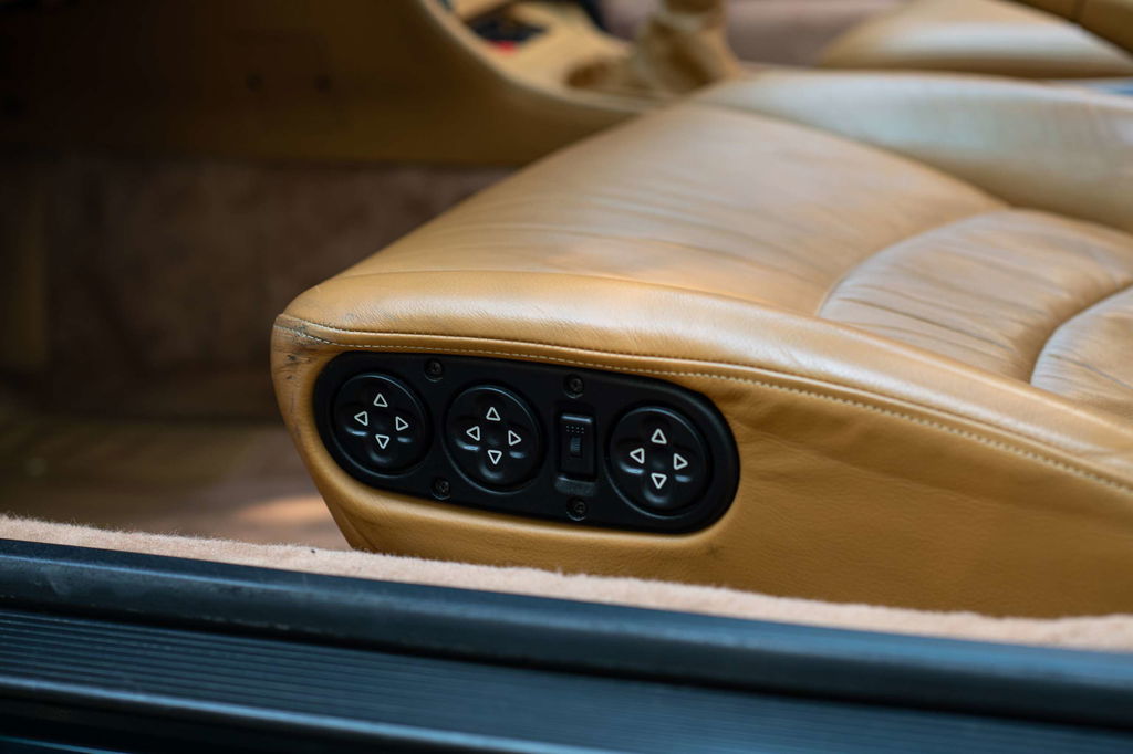 Porsche 993 Carrera 4S