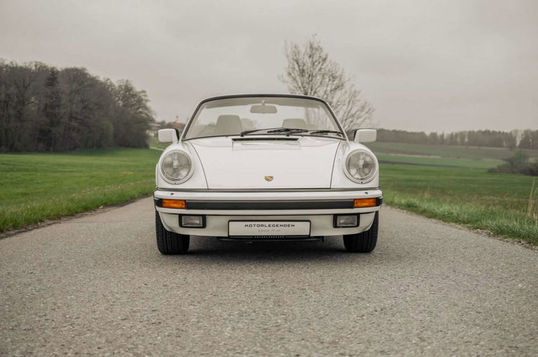 Porsche 911 Carrera 3.2