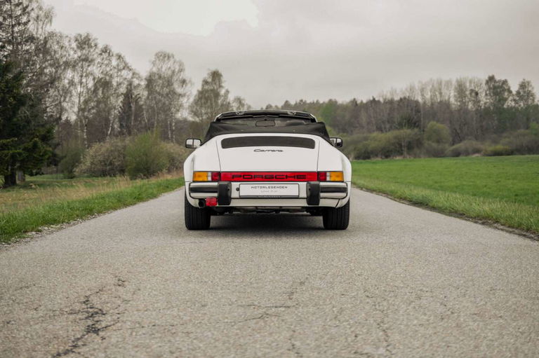 Porsche 911 Carrera 3.2