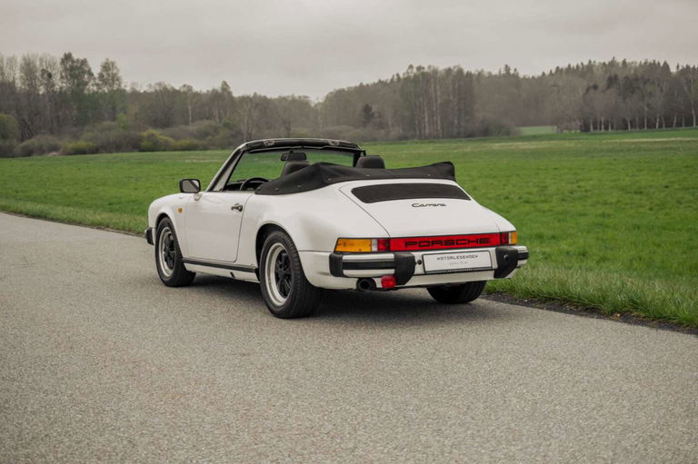 Porsche 911 Carrera 3.2