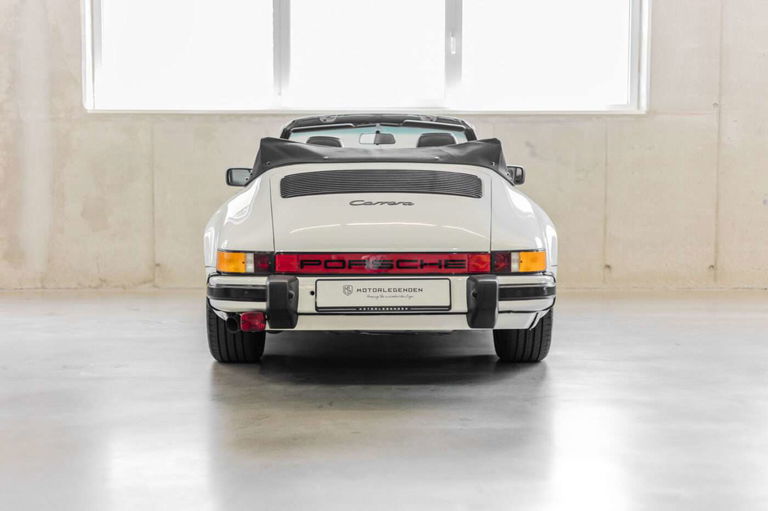 Porsche 911 Carrera 3.2